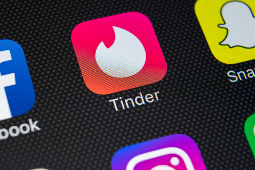 How to Check if Someone Is on Tinder